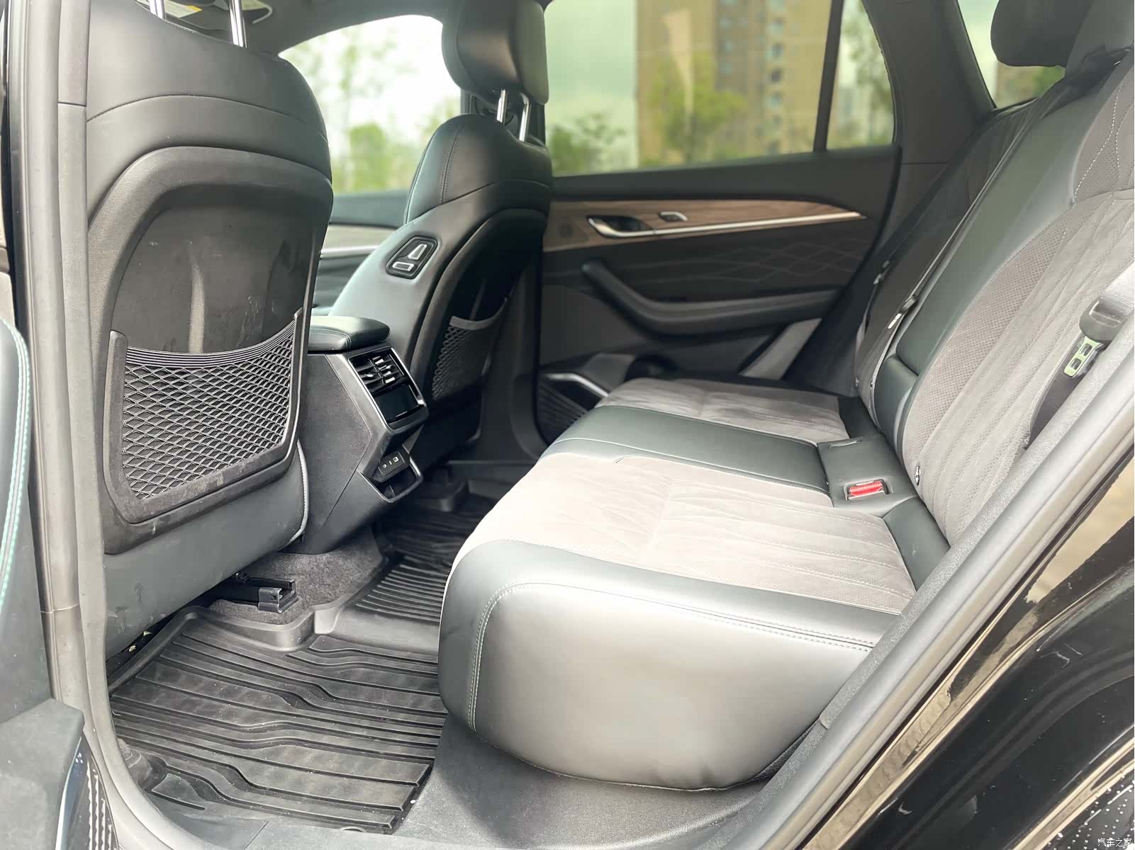 Geely Xingyue L, 2025 все фото