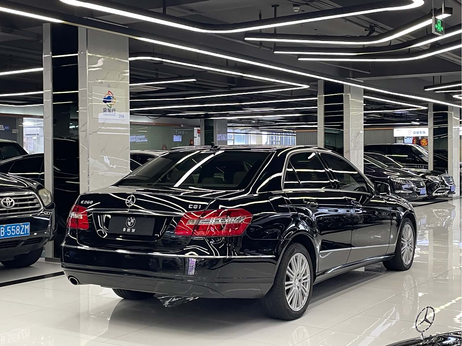 Mercedes-Benz E-Class, 2011 4