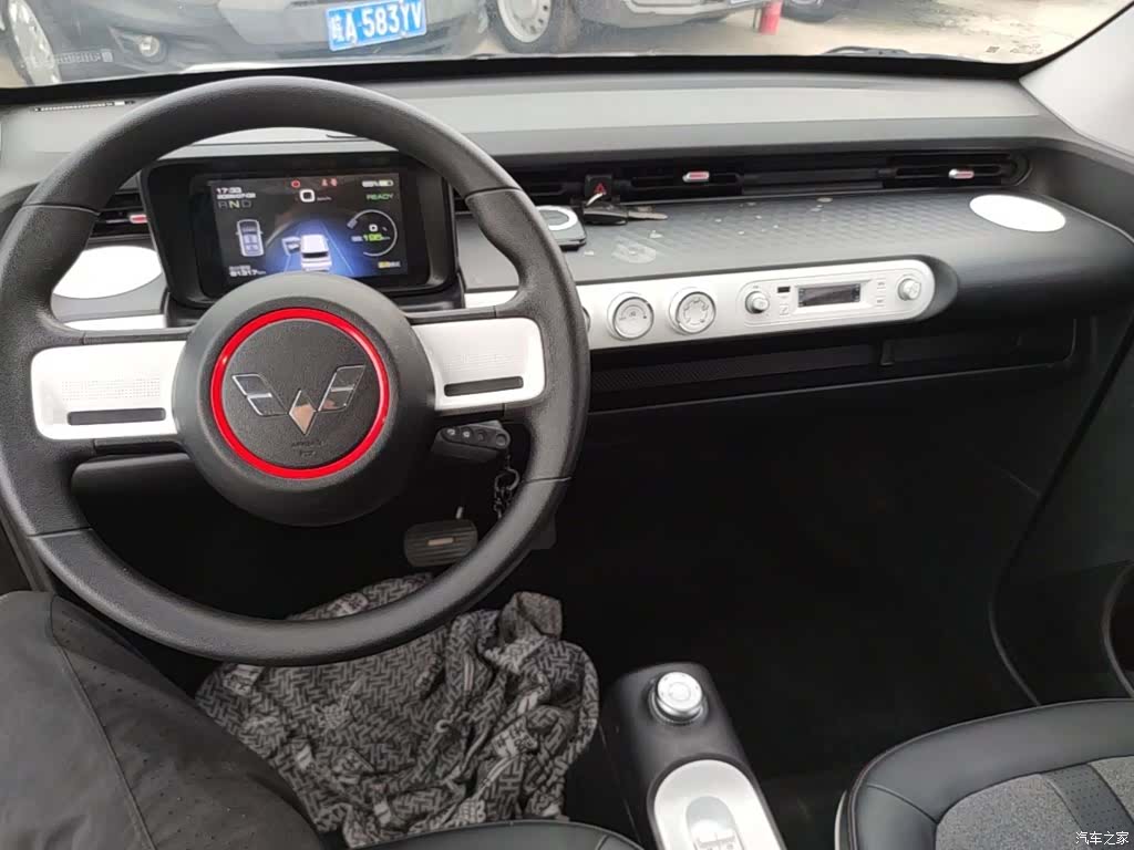 Wuling MINIEV, 2022 13