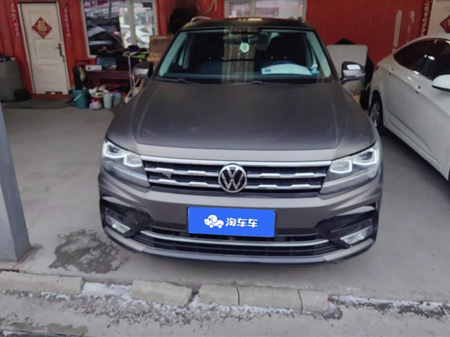 Volkswagen Tiguan L