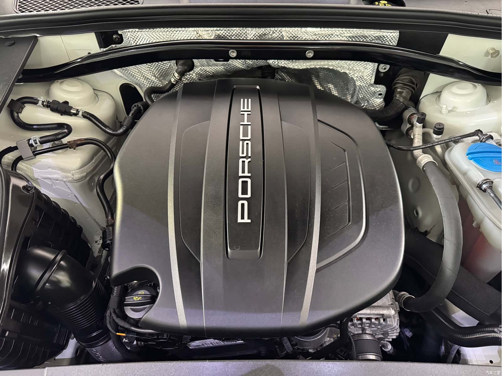 Porsche Macan, 2017 18