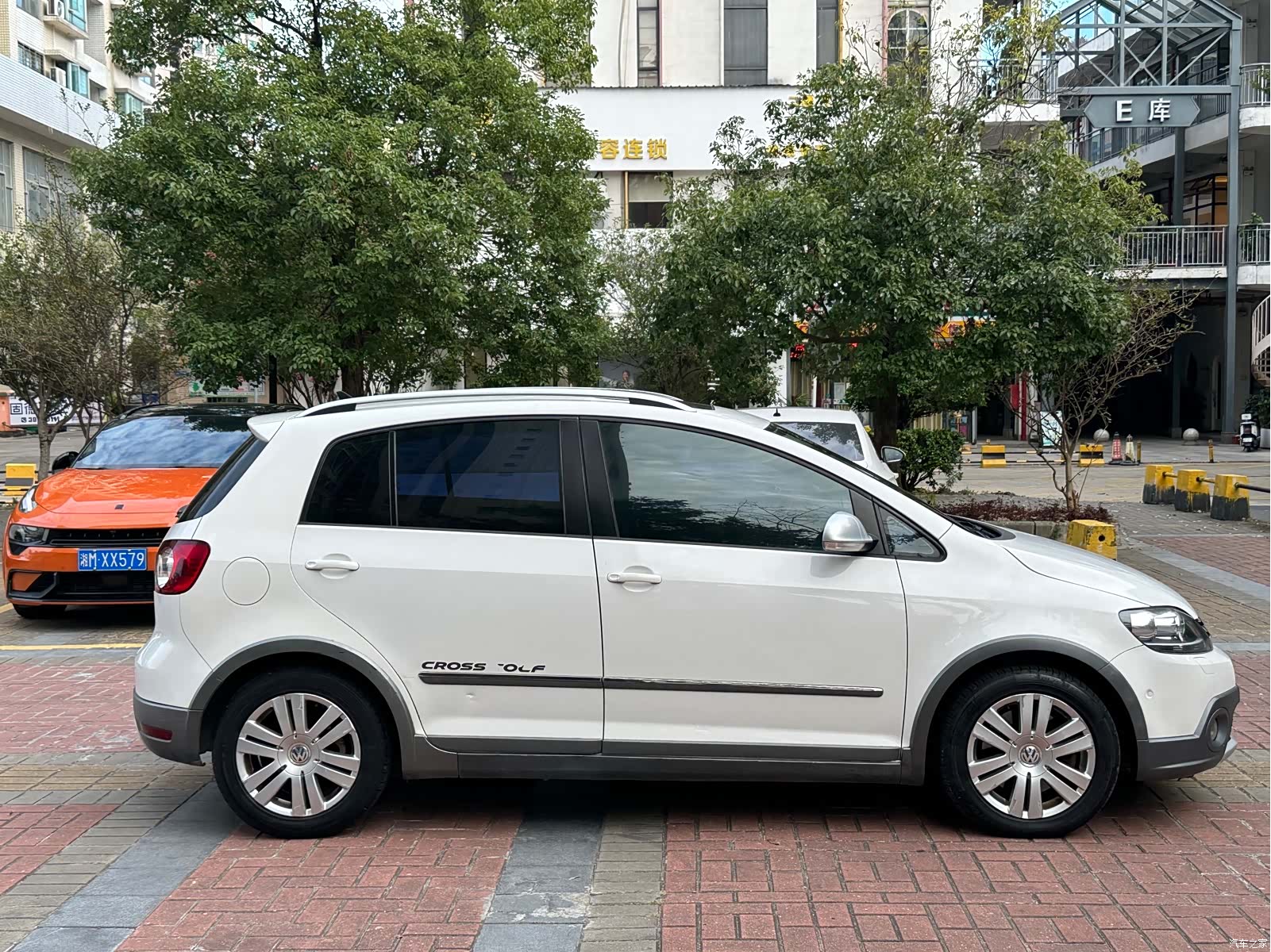 Volkswagen Golf, 2011 6