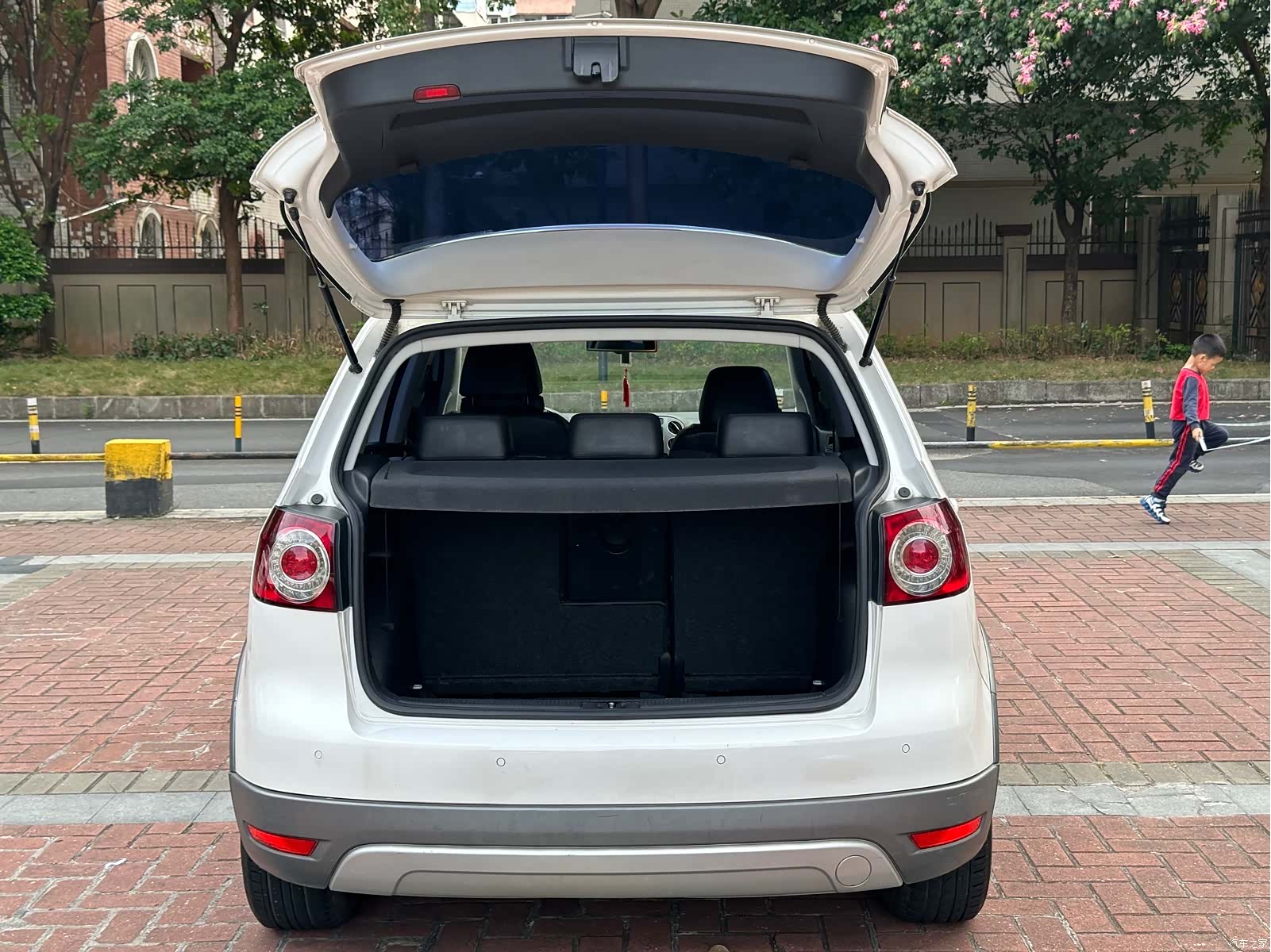 Volkswagen Golf, 2011 13