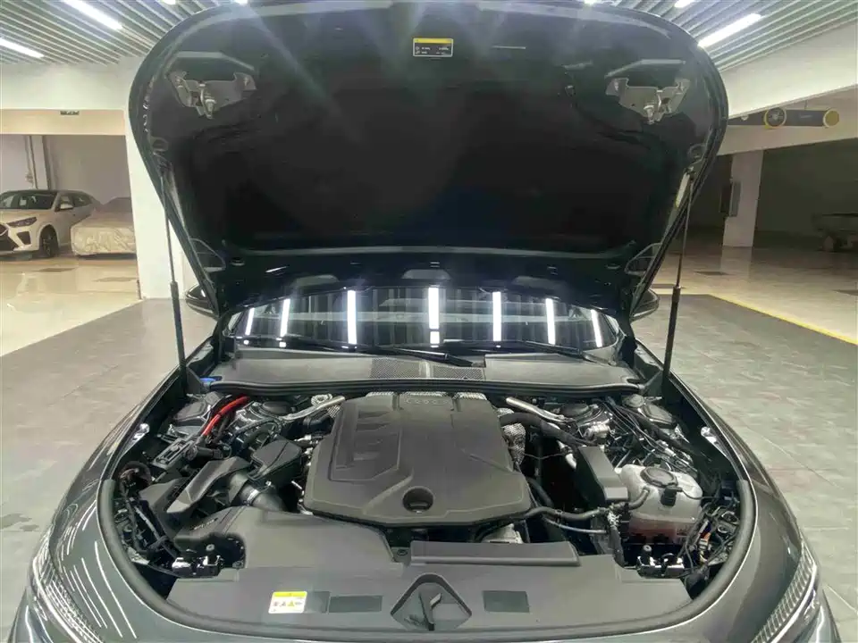 Audi A5L