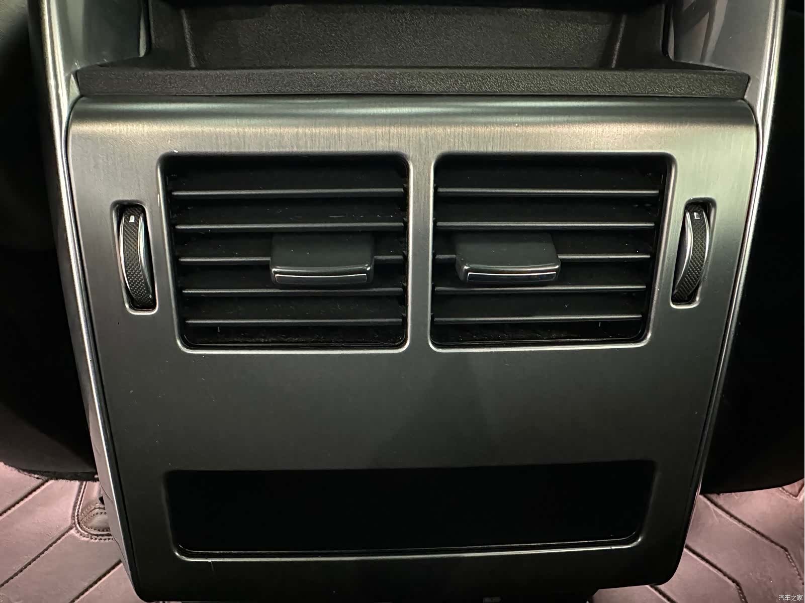 Land Rover Range Rover, 2020 19