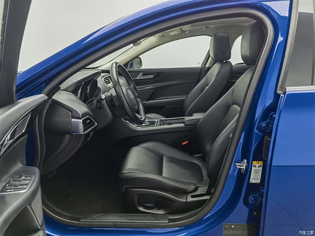 Land Rover XEL, 2018 10