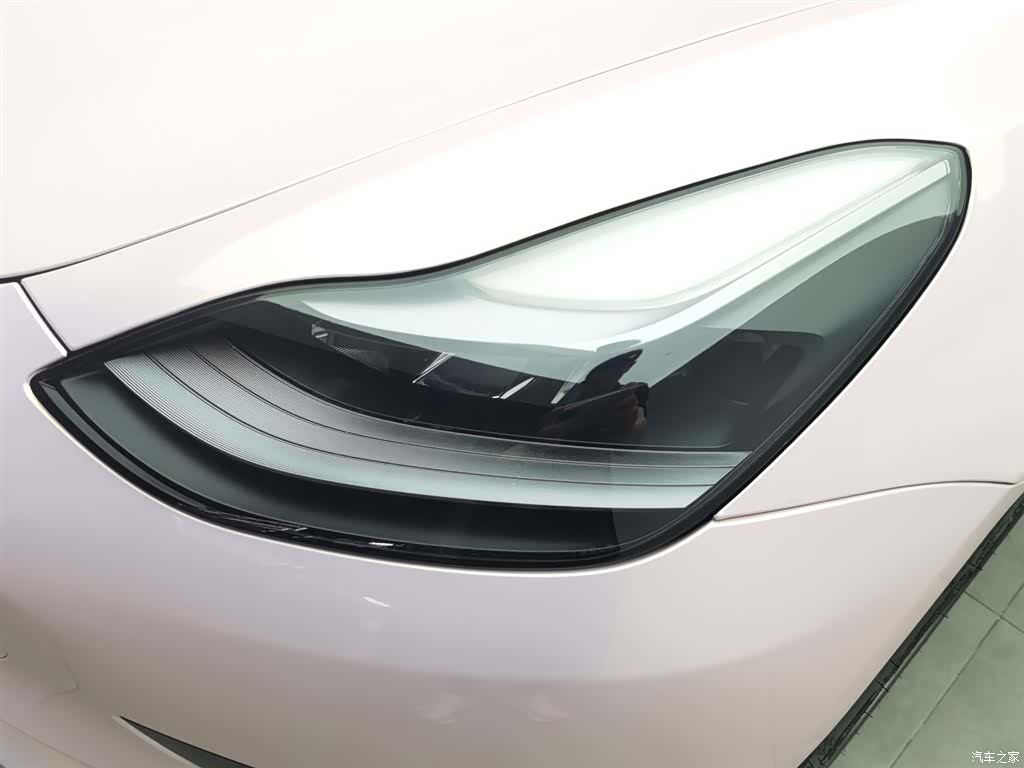 Tesla Model 3, 2022 7