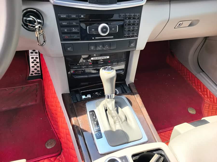 Mercedes-Benz E-Class 2011, фото 14