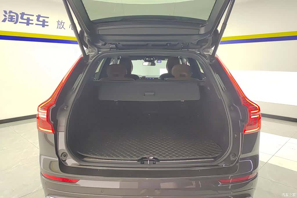 Volvo XC60, 2021 4