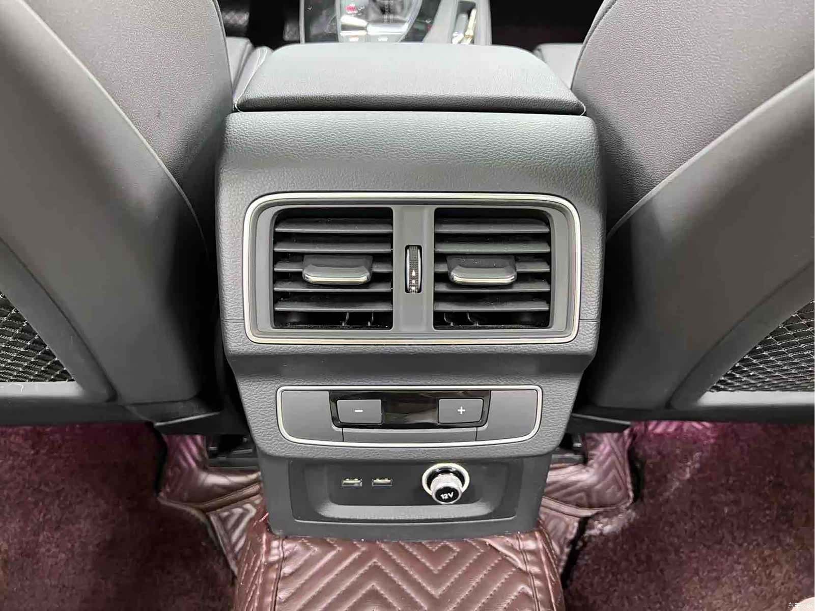 Audi Q5L, 2023 10