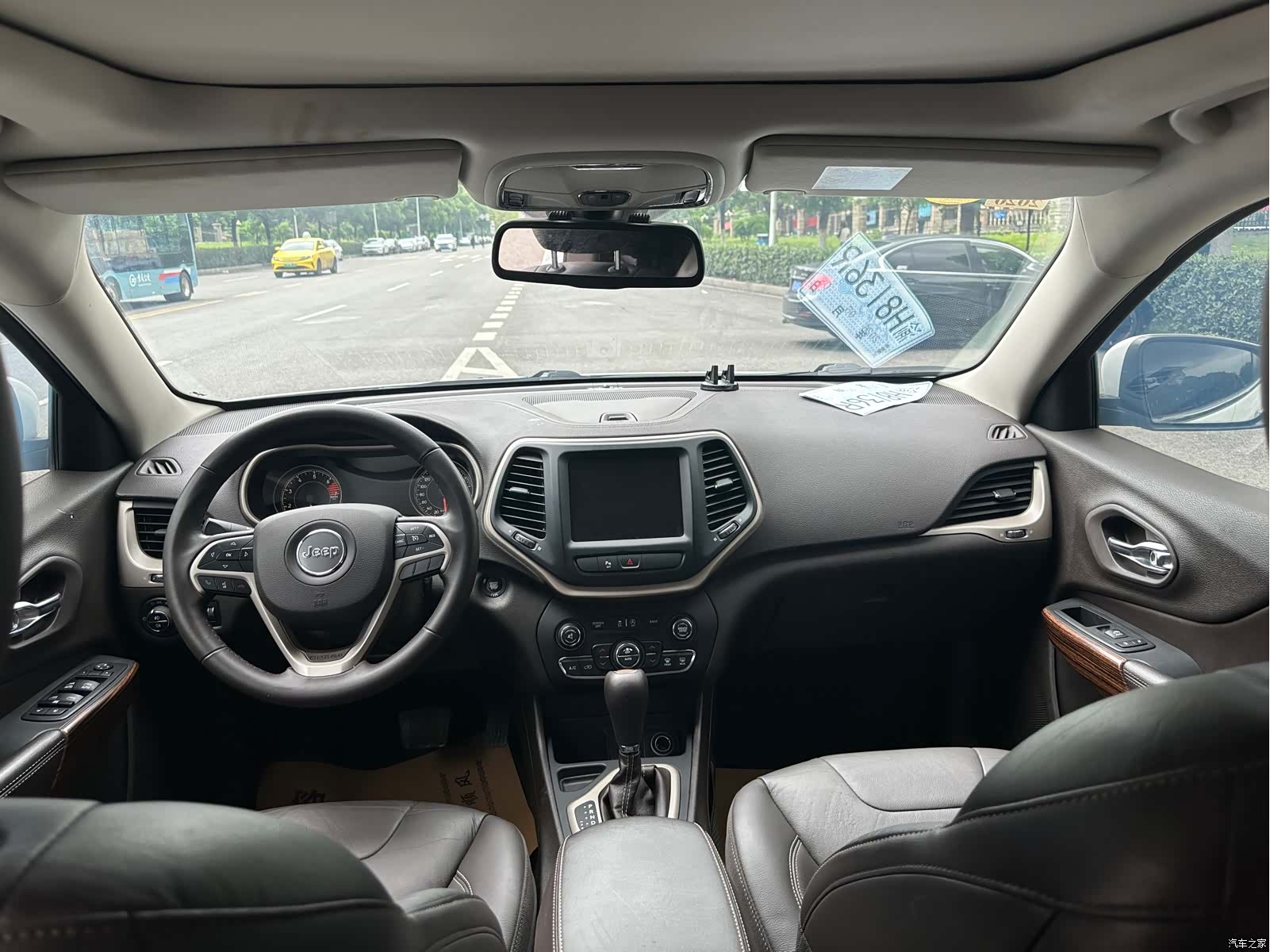 Jeep Cherokee, 2018 6
