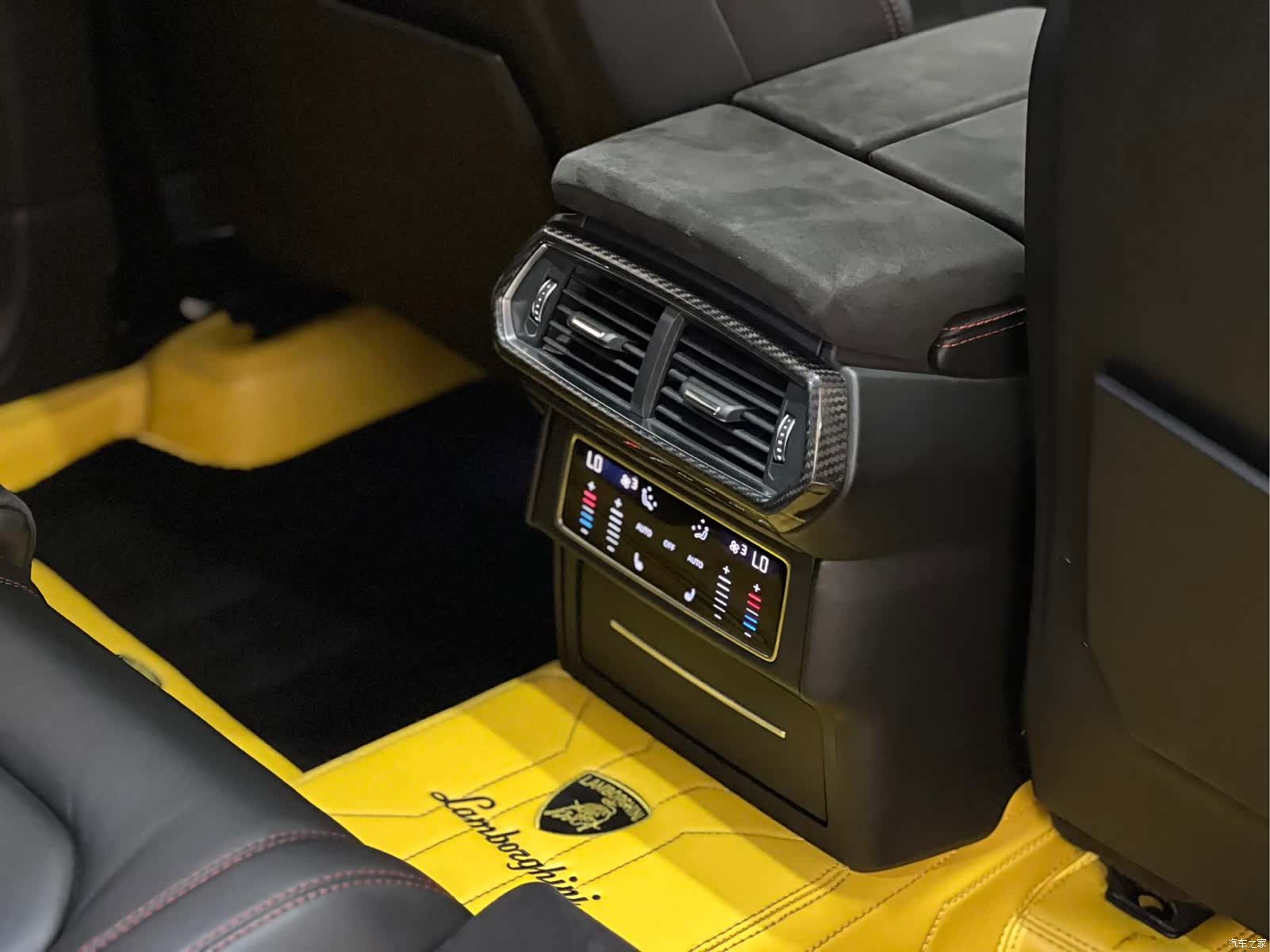 Lamborghini Urus, 2019 7