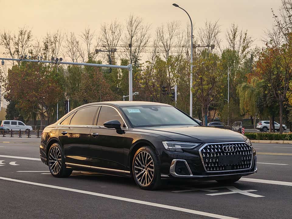 Audi A8