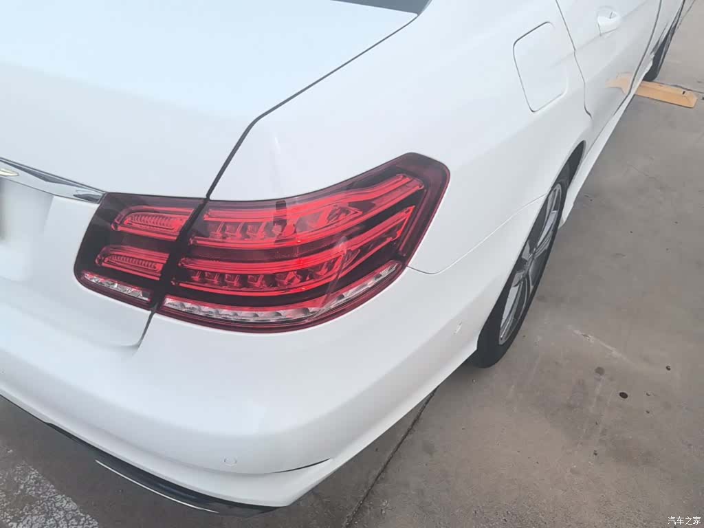 Mercedes-Benz E-Class, 2015 24