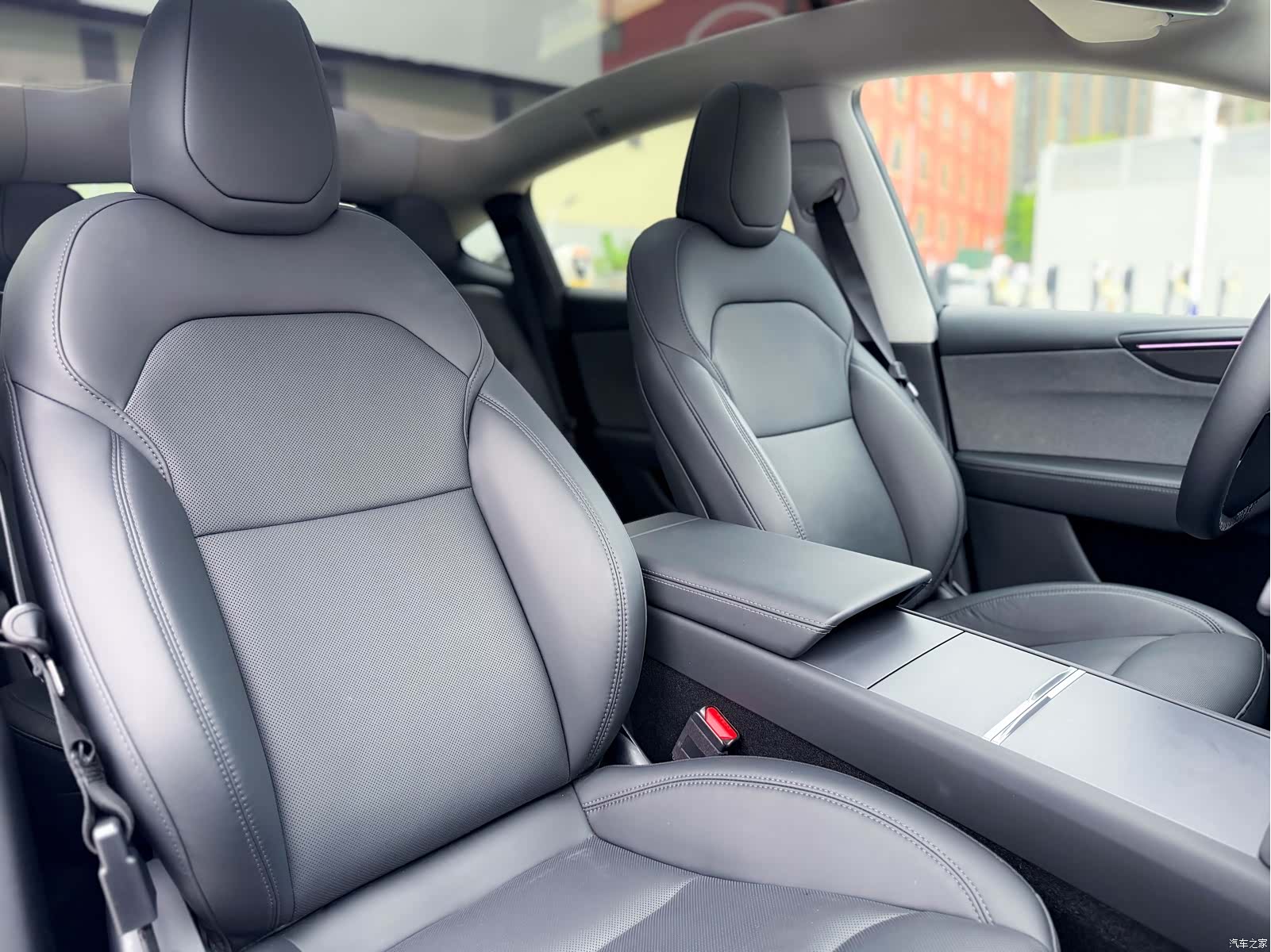 Tesla Model Y, 2025 15