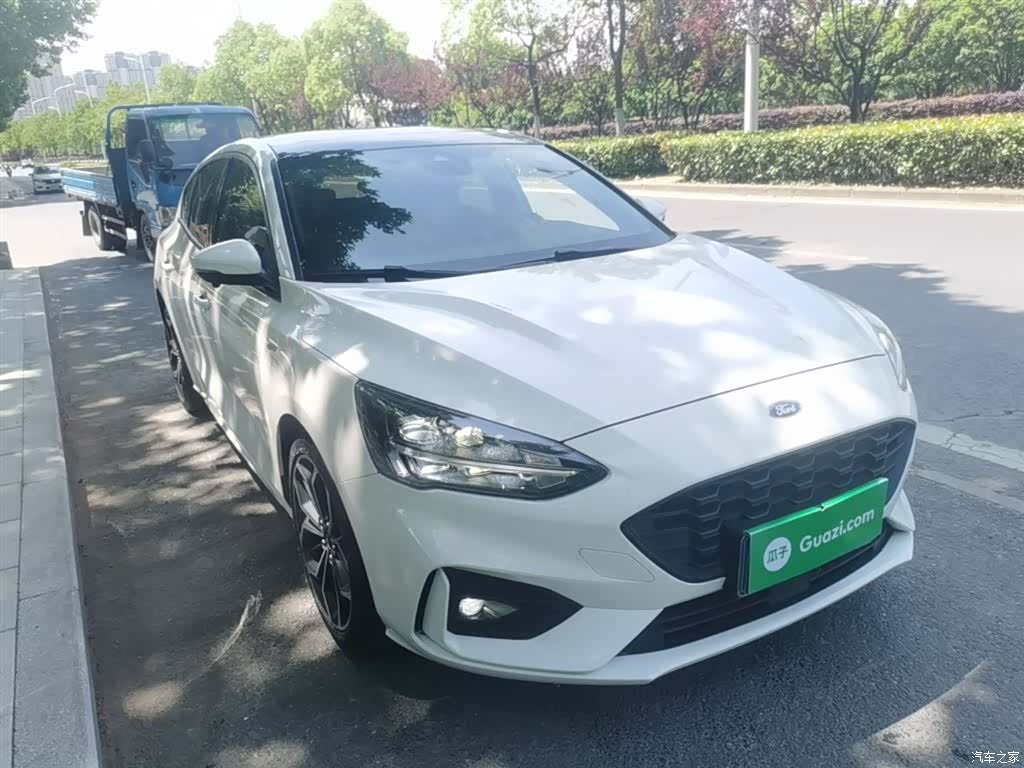 Ford Focus, 2021 4