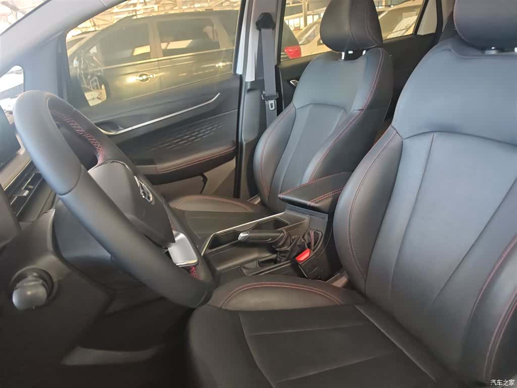 Geely X3, 2022 11