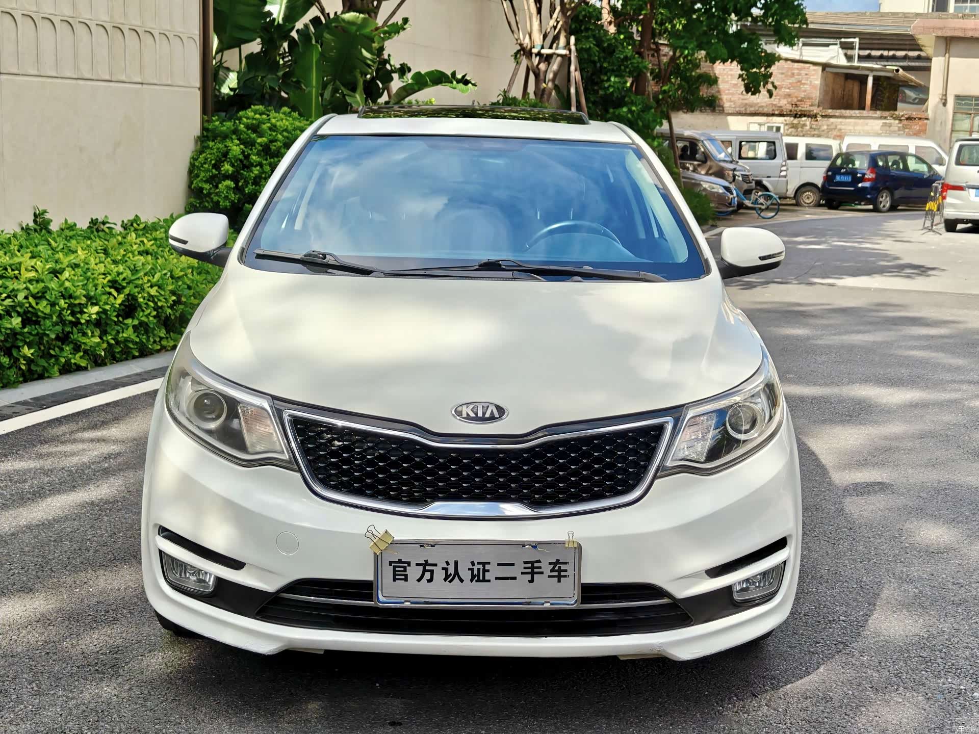 Kia K2, 2015 1