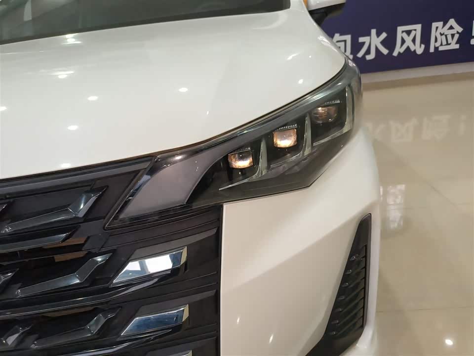 Trumpchi Trumpchi M6