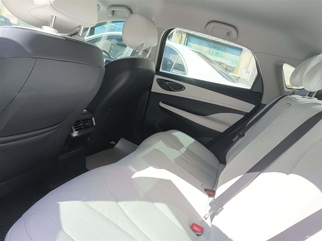 BYD Seal, 2025 17