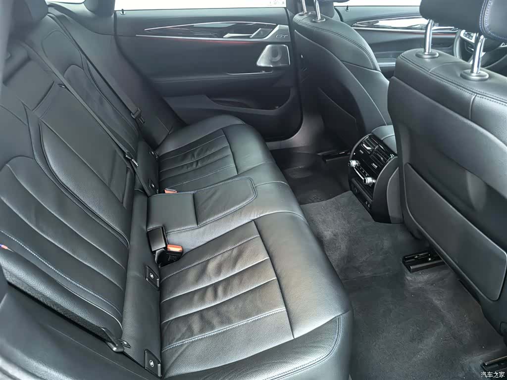 BMW 6 Series GT, 2024 10