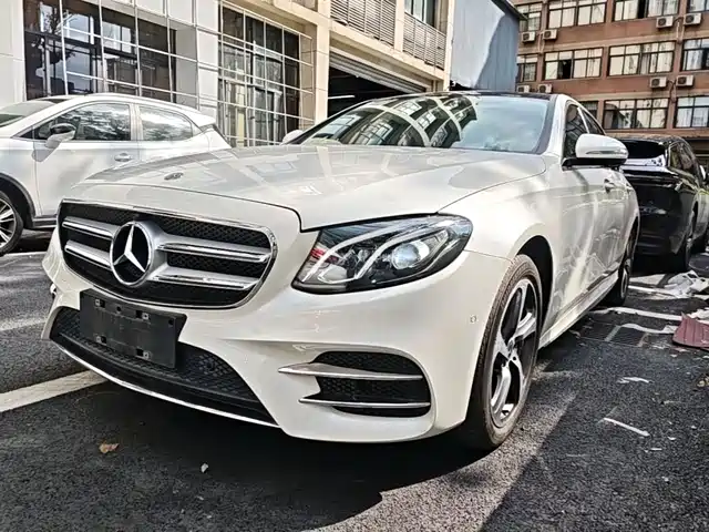 Mercedes-Benz E-Class 2018 — купить из Китая под заказ