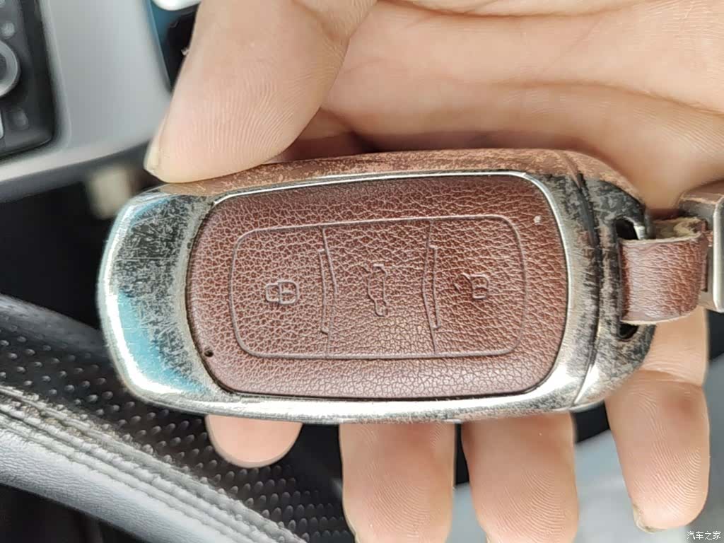 Geely Emgrand, 2018 9