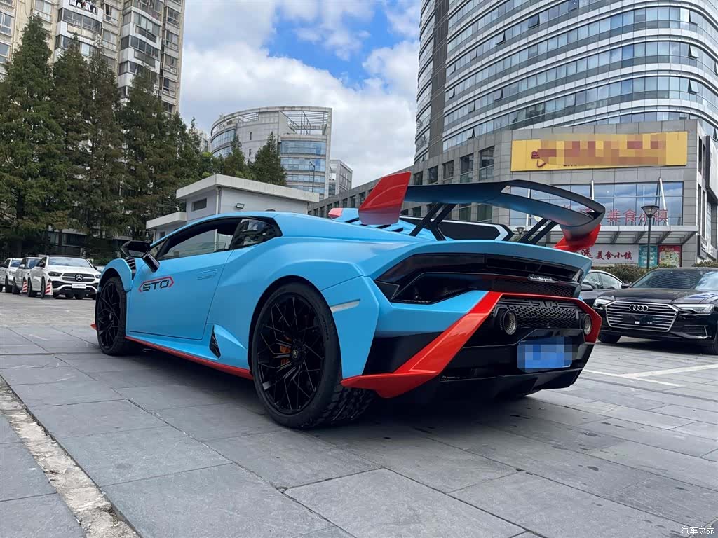 Lamborghini Huracán, 2022 4