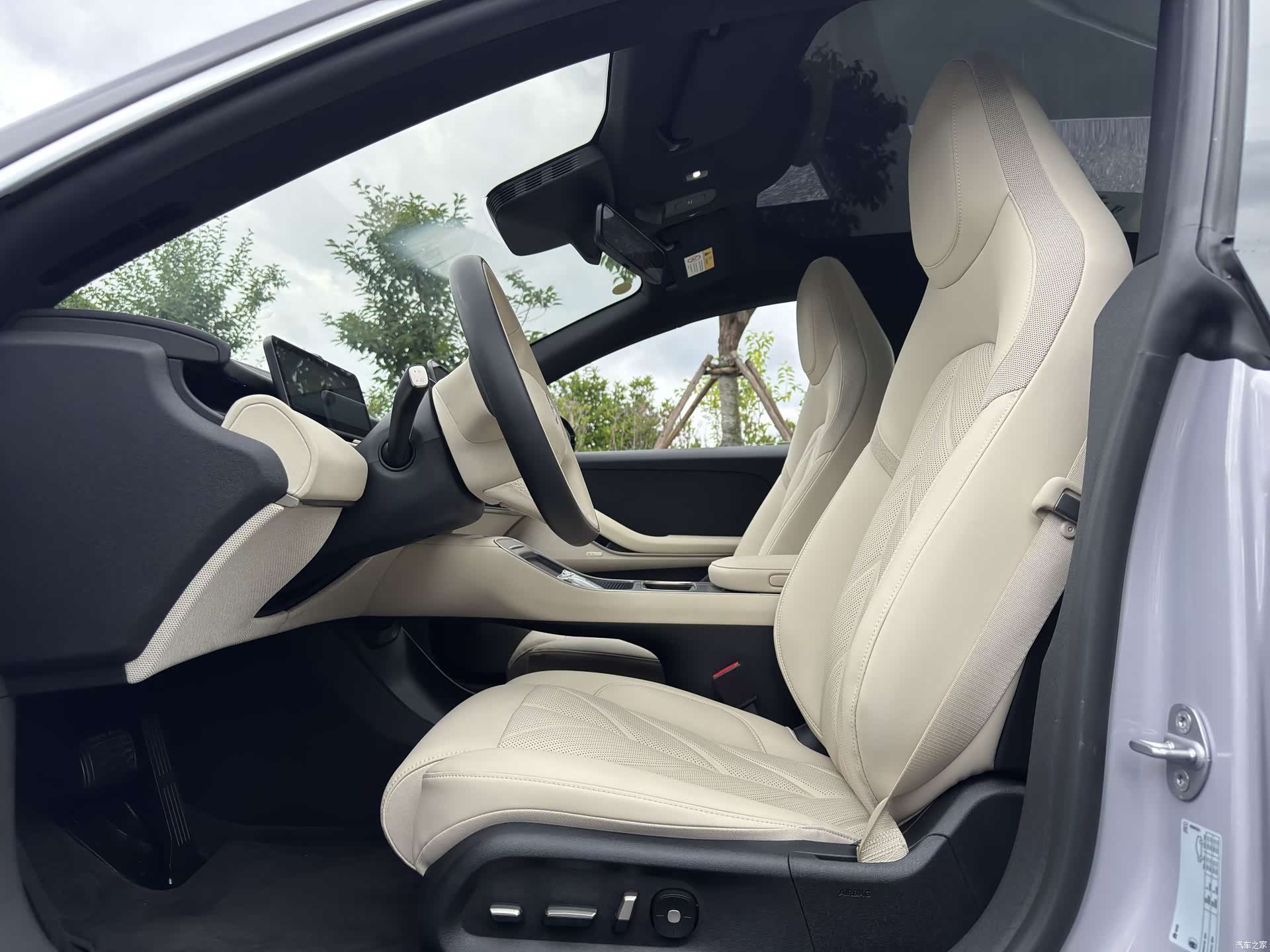 NIO ET5, 2025 8