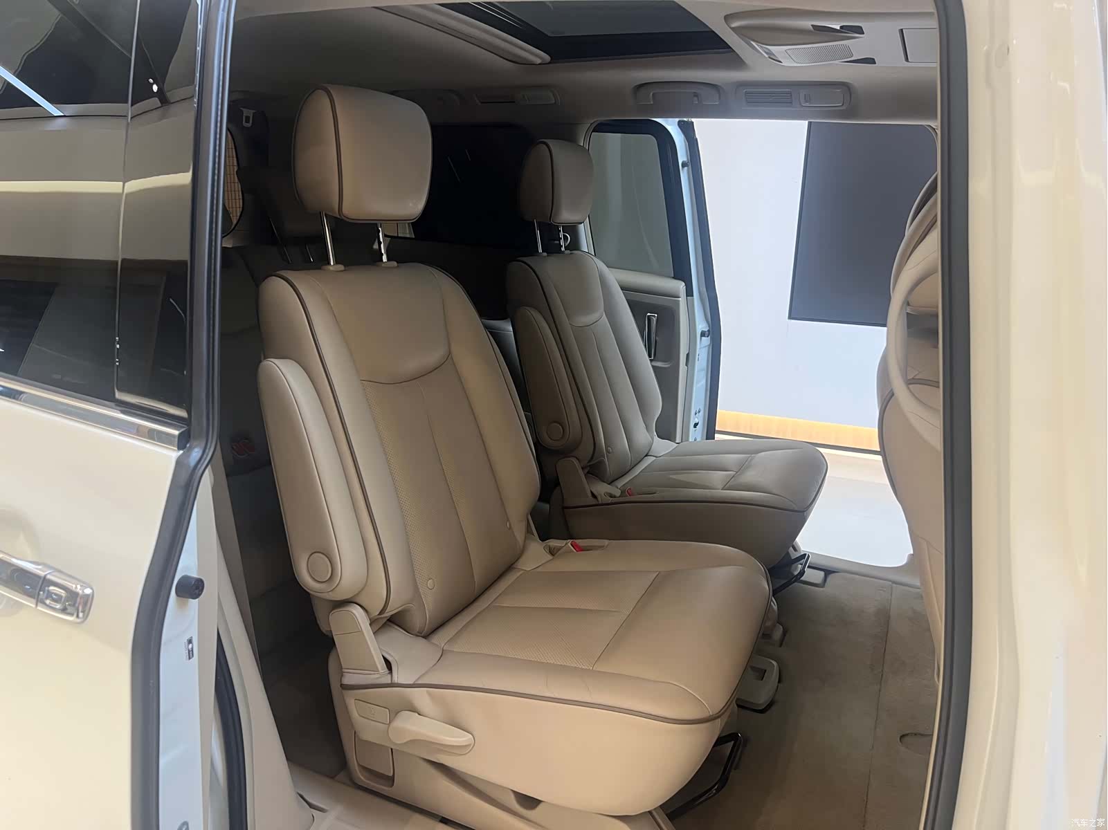 Nissan SL, 2016 24