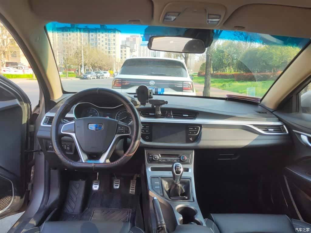 Geely S1, 2018 13