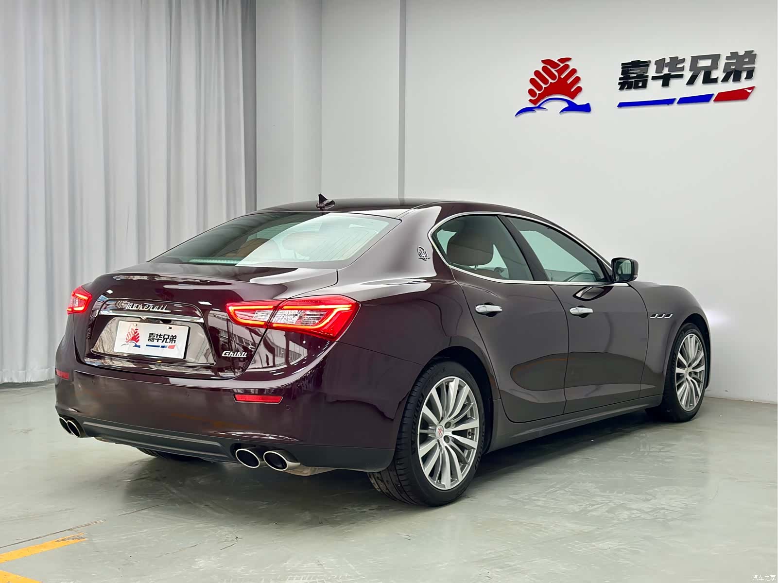 Maserati Ghibli, 2015 10