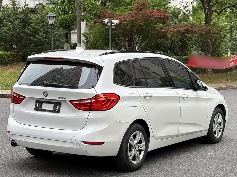 BMW 2 series multifunctional station wagon