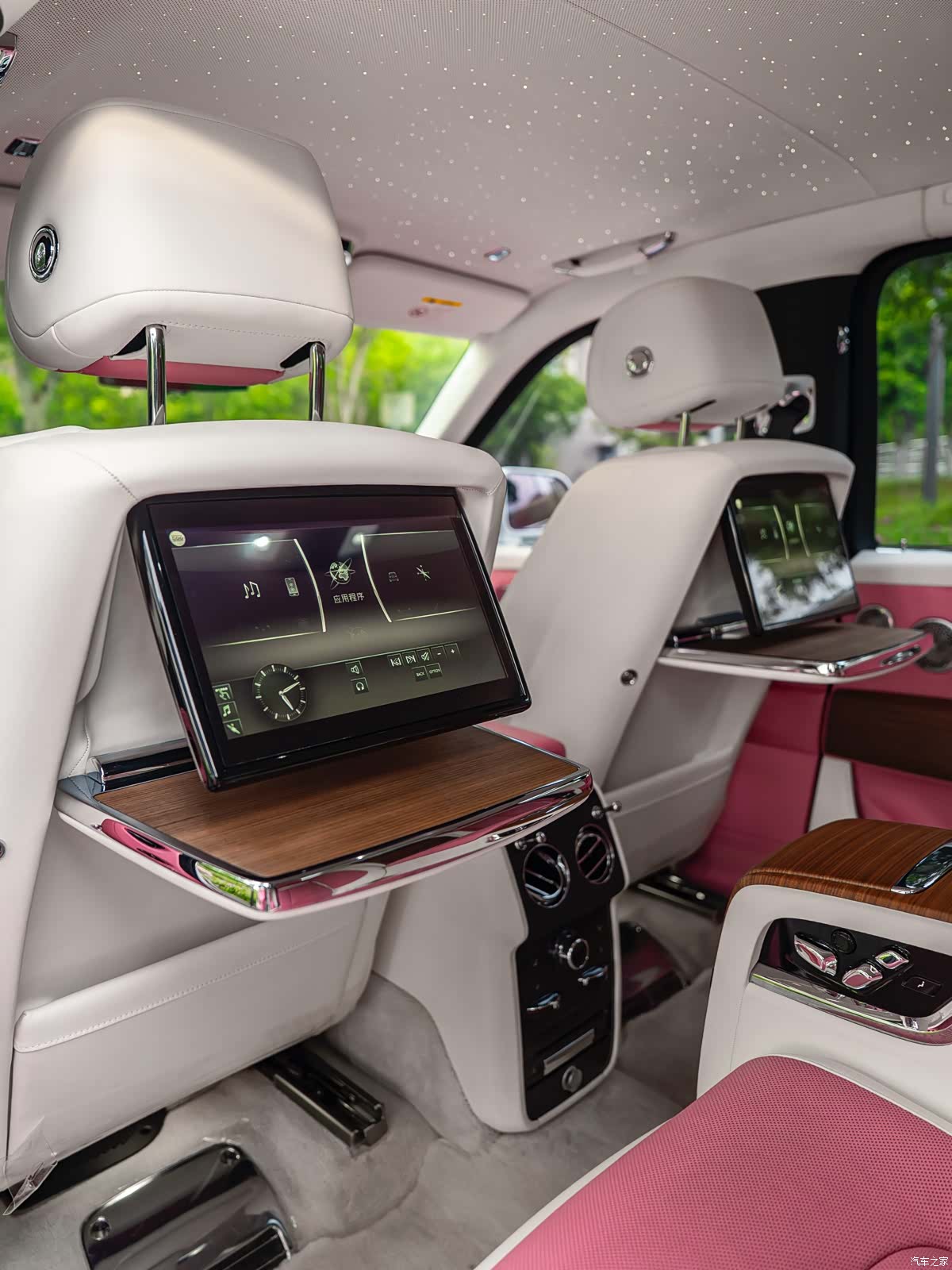 Rolls-Royce Cullinan, 2025 16