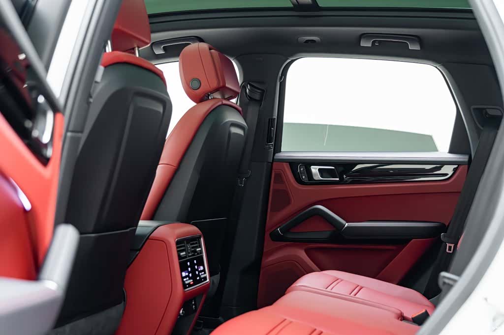 Porsche Cayenne, 2022 11