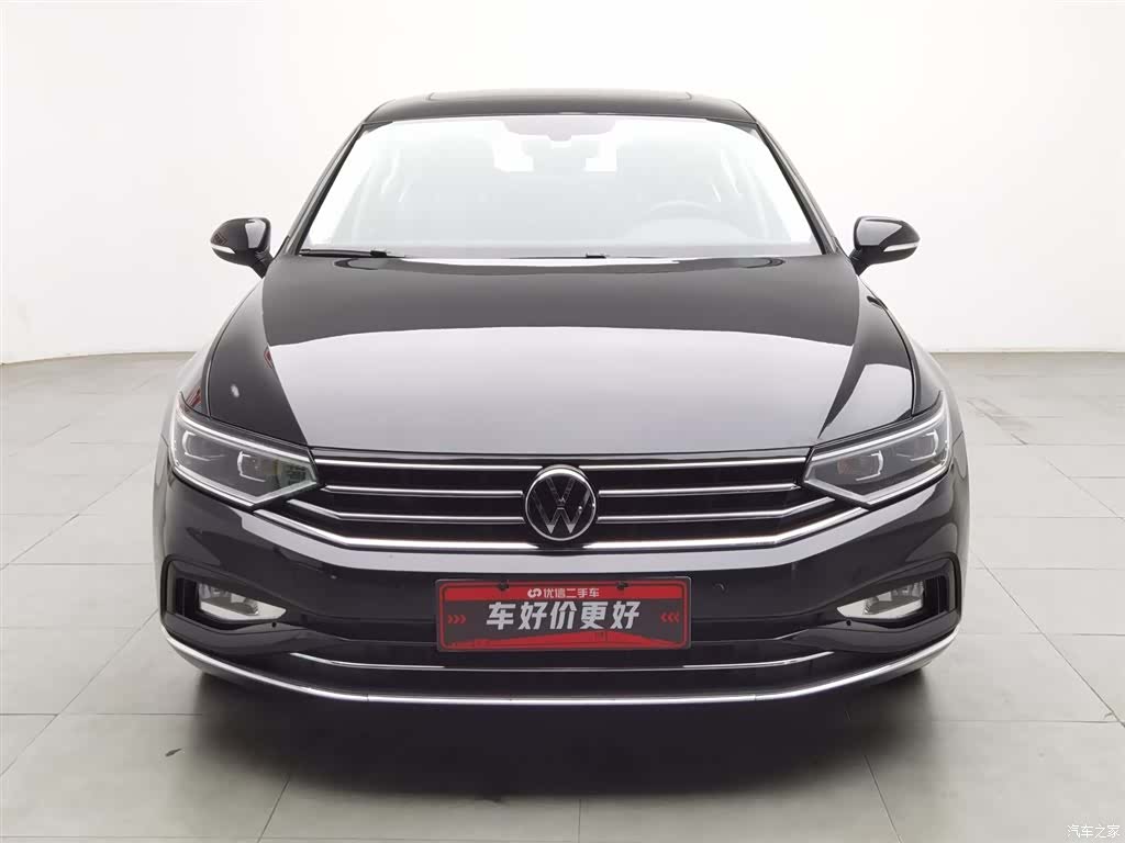 Volkswagen Magotan, 2021 3