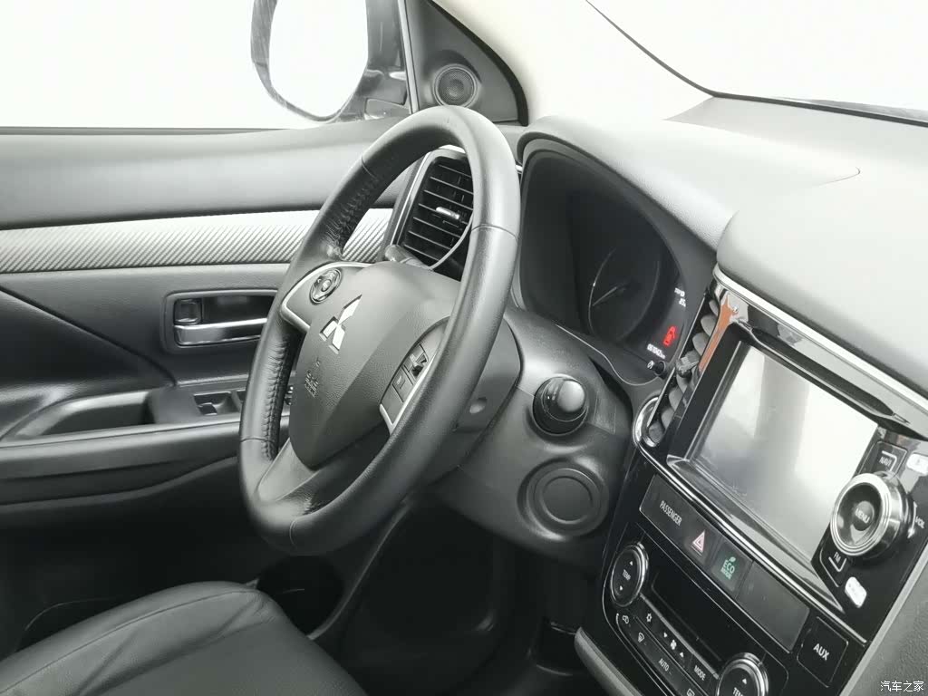 Mitsubishi Outlander, 2014 22