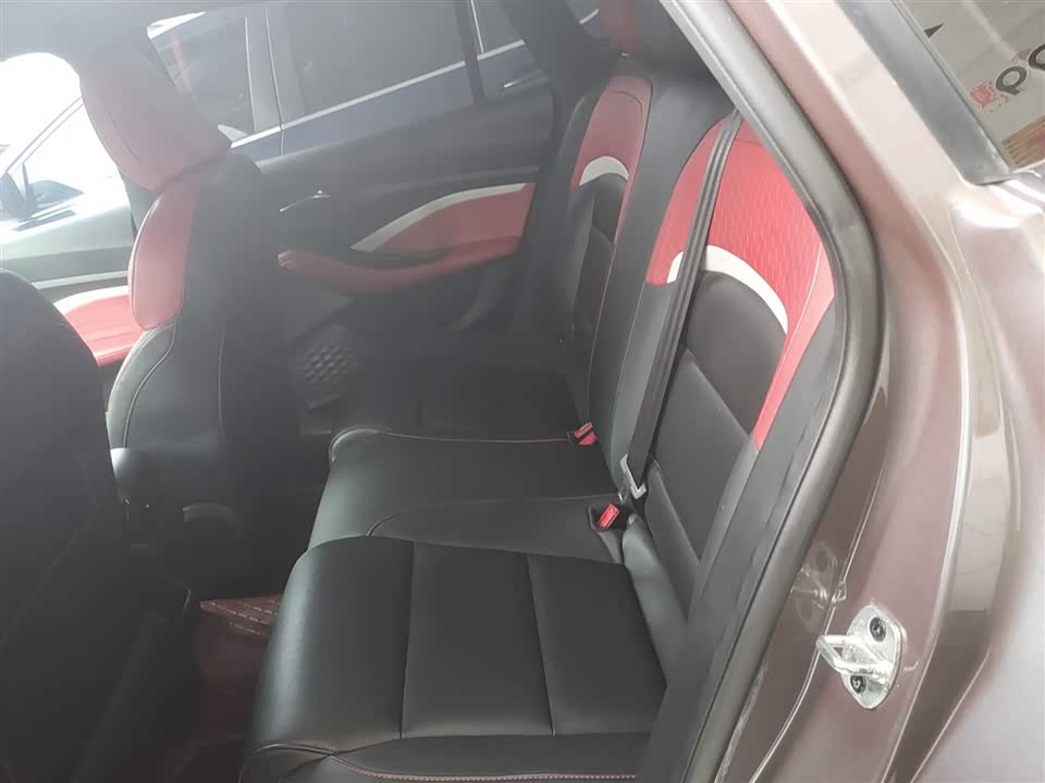 MG MG5
