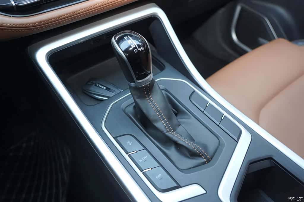 Geely X6, 2020 17