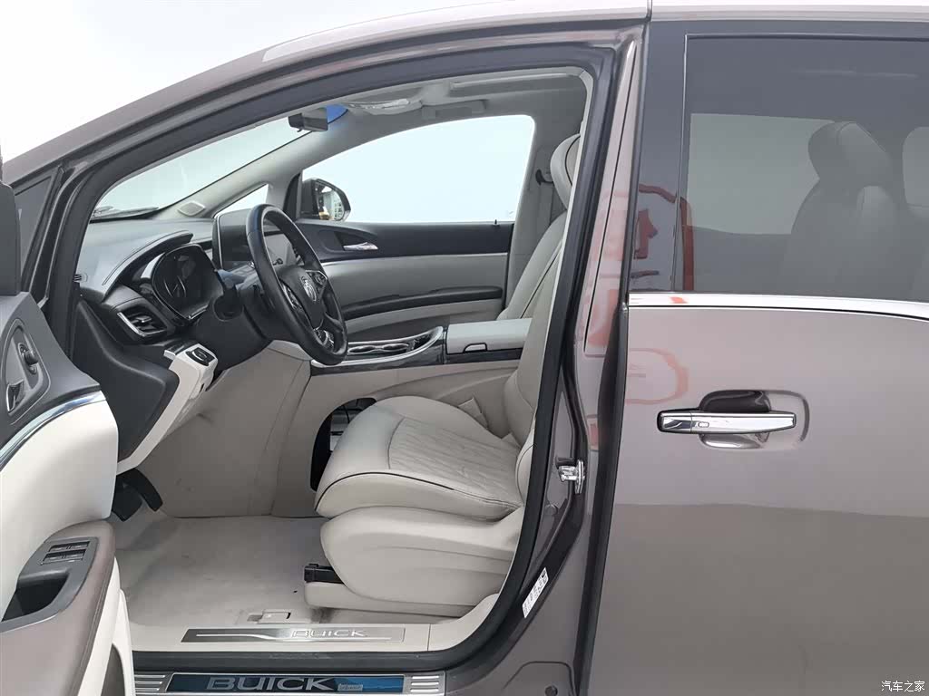 Buick GL8, 2023 10