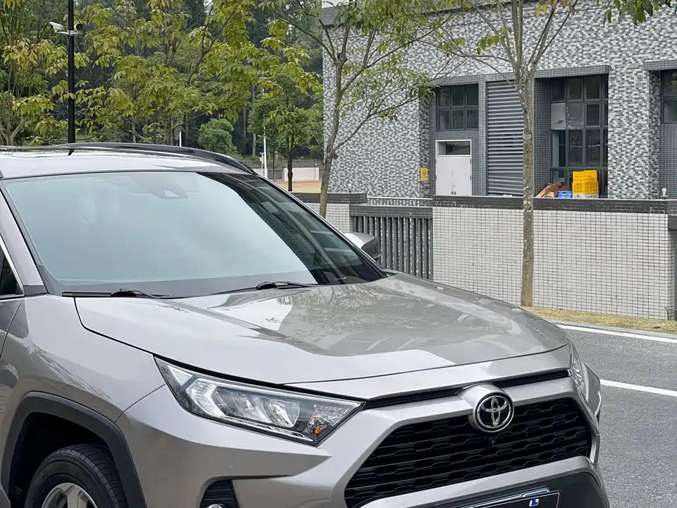 Toyota RAV4 Rongfang