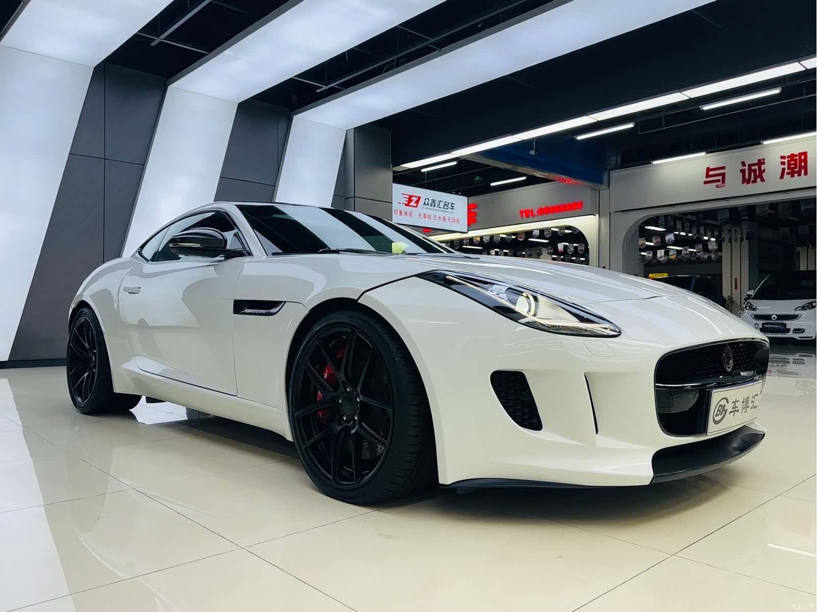 Jaguar F-TYPE, 2017 3