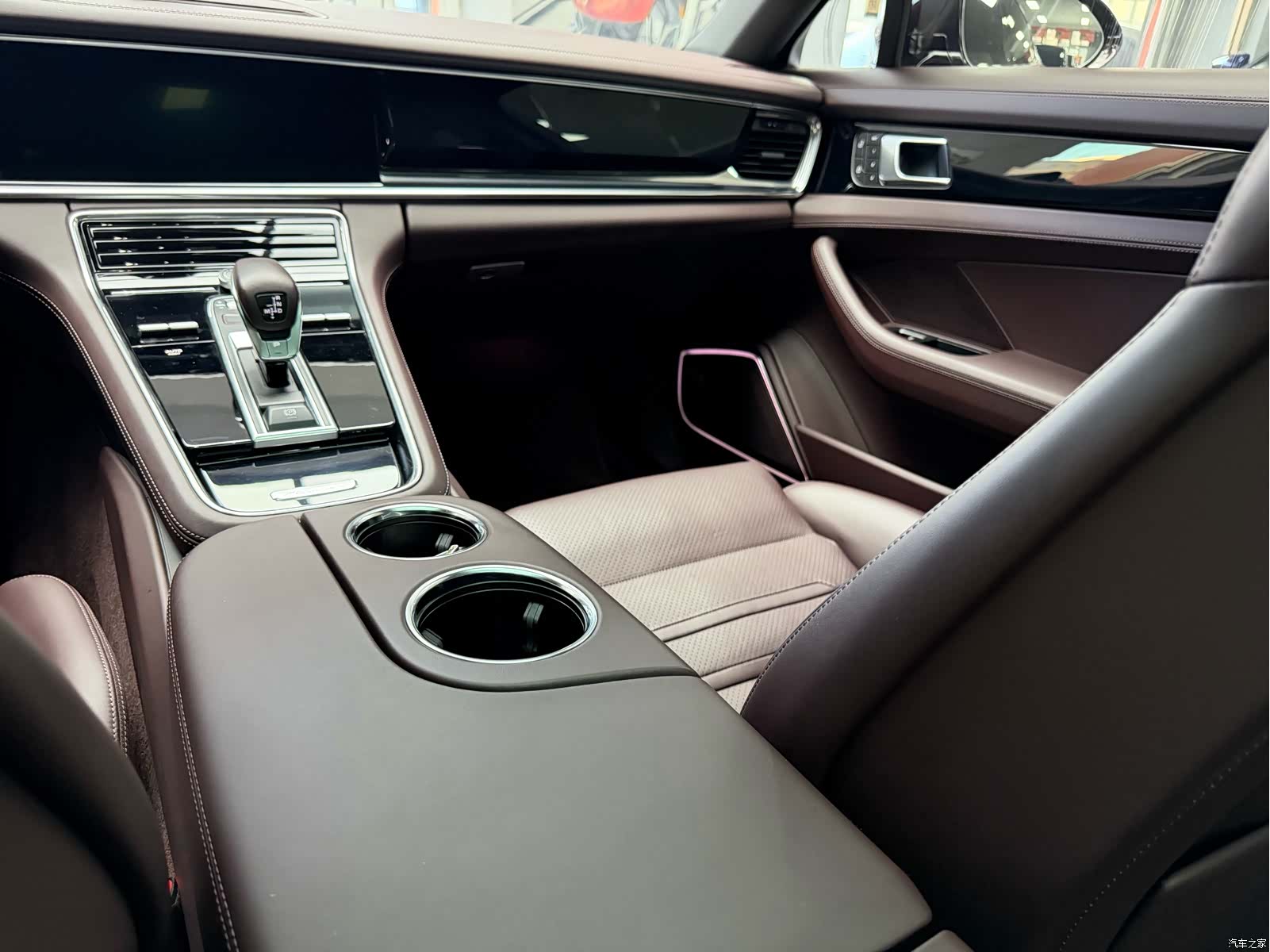 Porsche Panamera, 2022 31