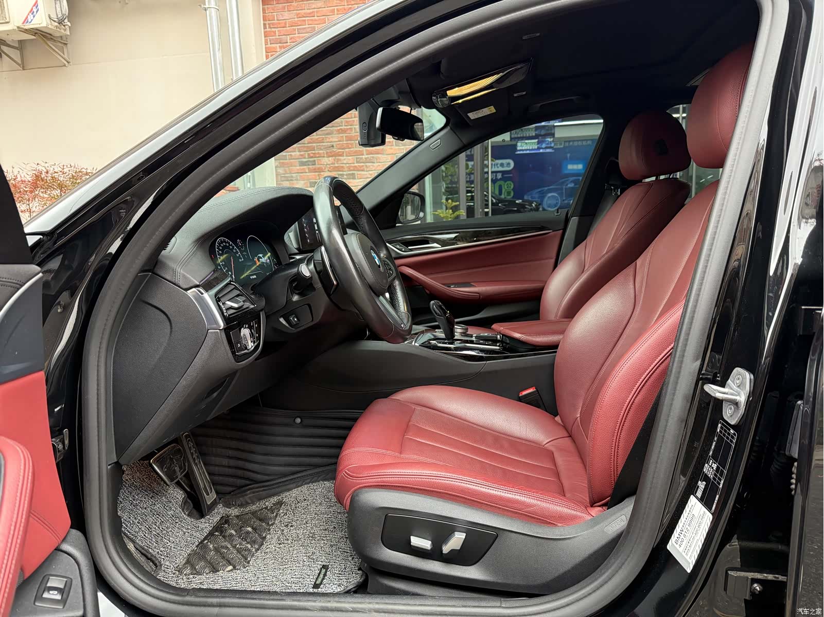 BMW 5 Series, 2019 все фото