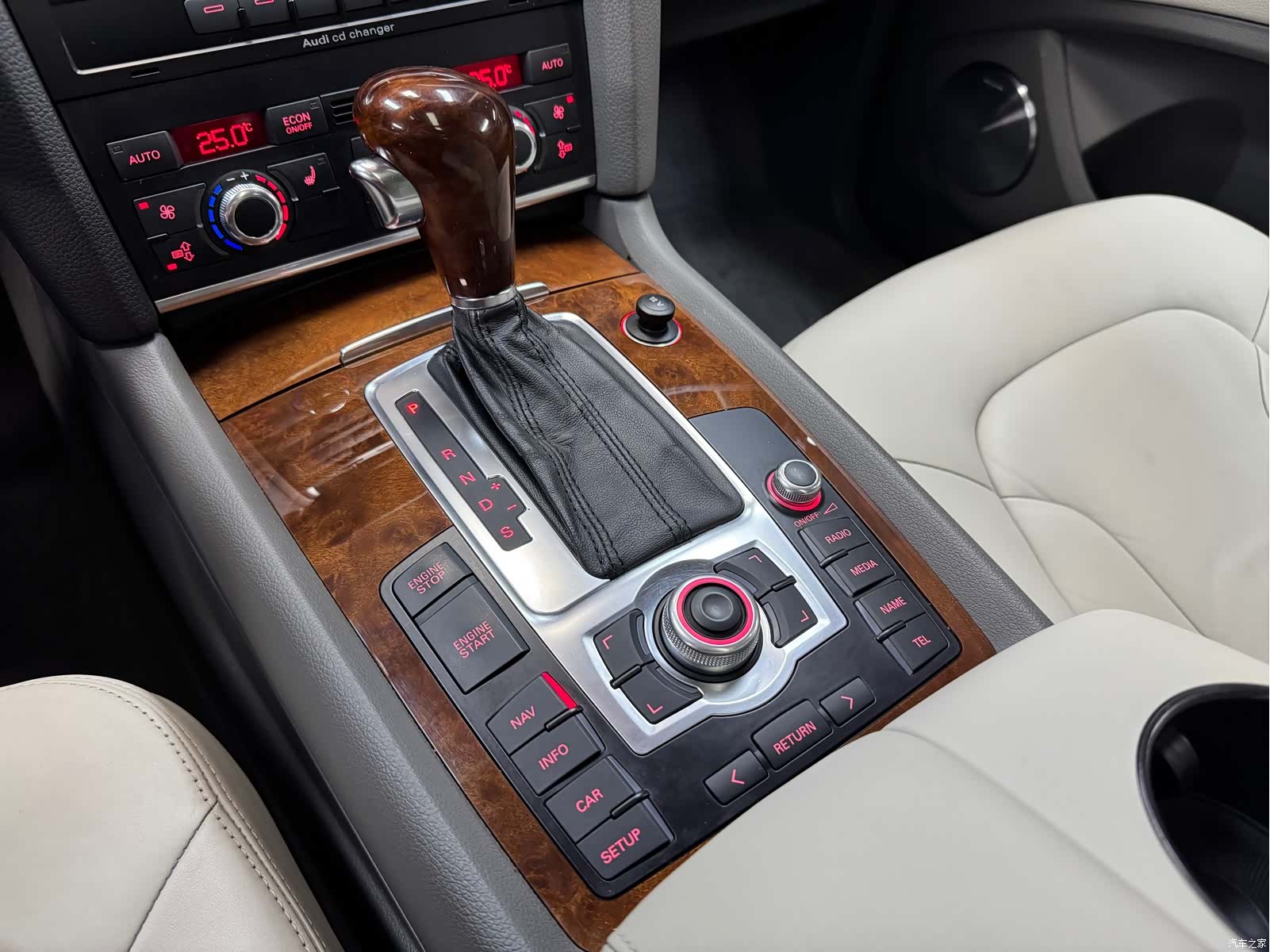 Audi Q7, 2010 42