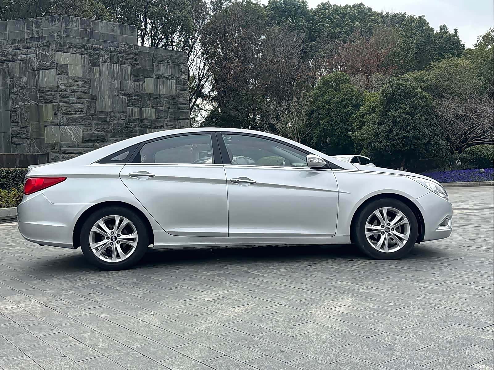 Hyundai Sonata, 2012 8
