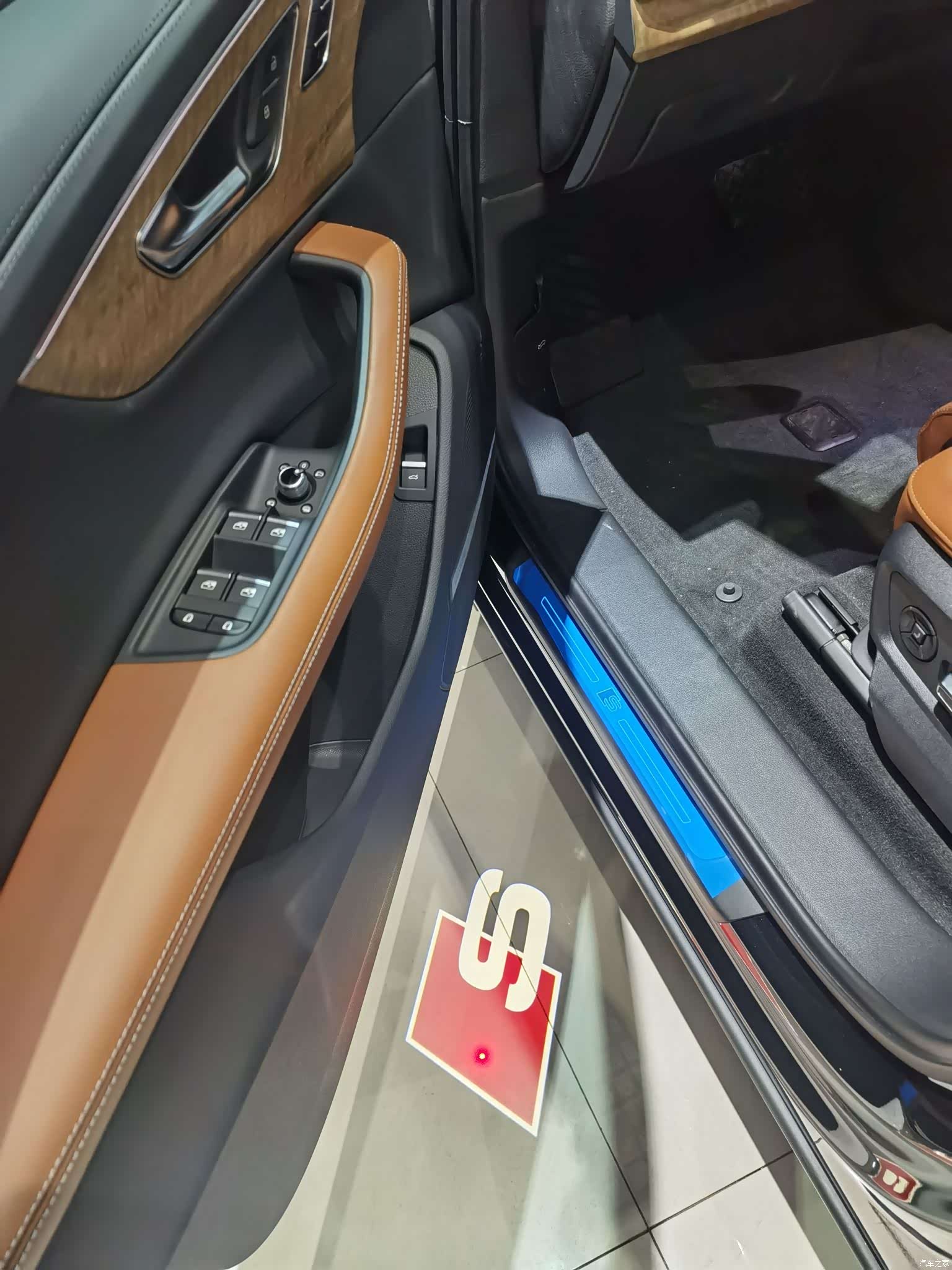 Audi Q7, 2025 17