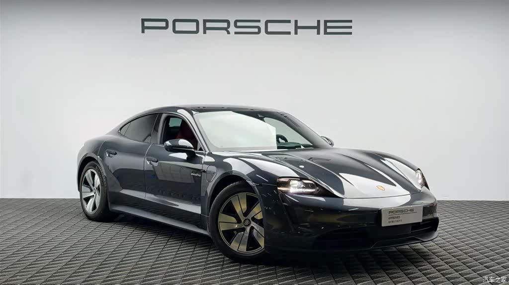 Porsche Taycan, 2023 3