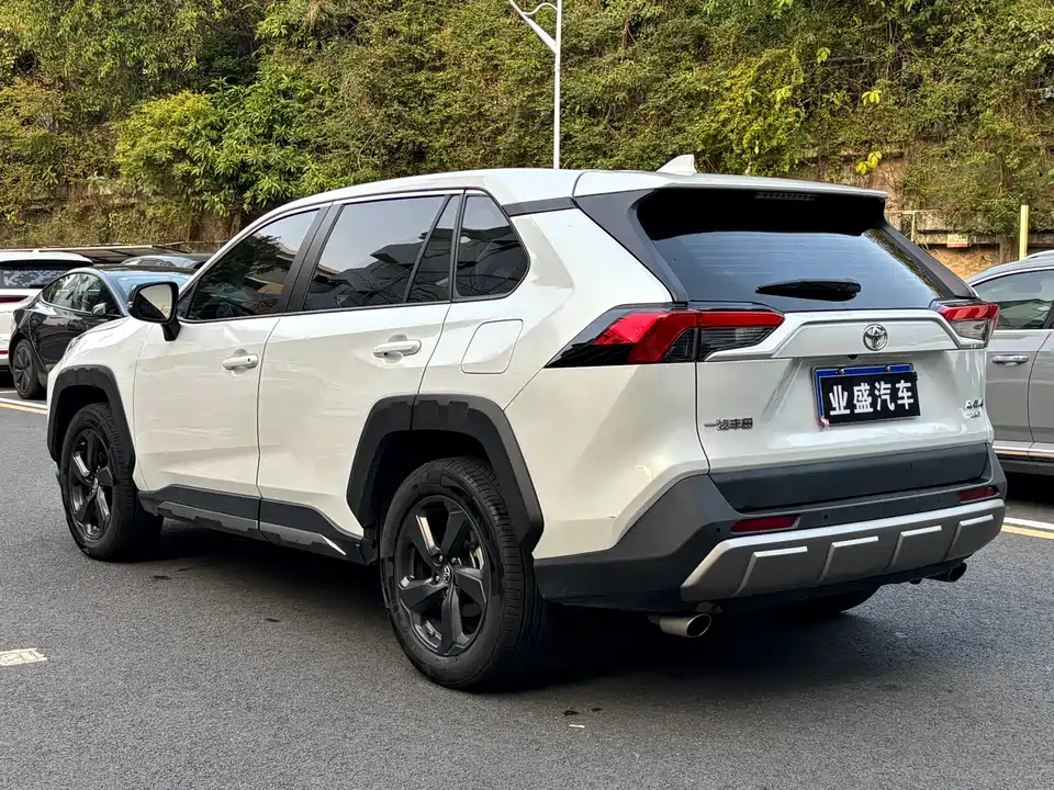 Toyota RAV4 Rongfang