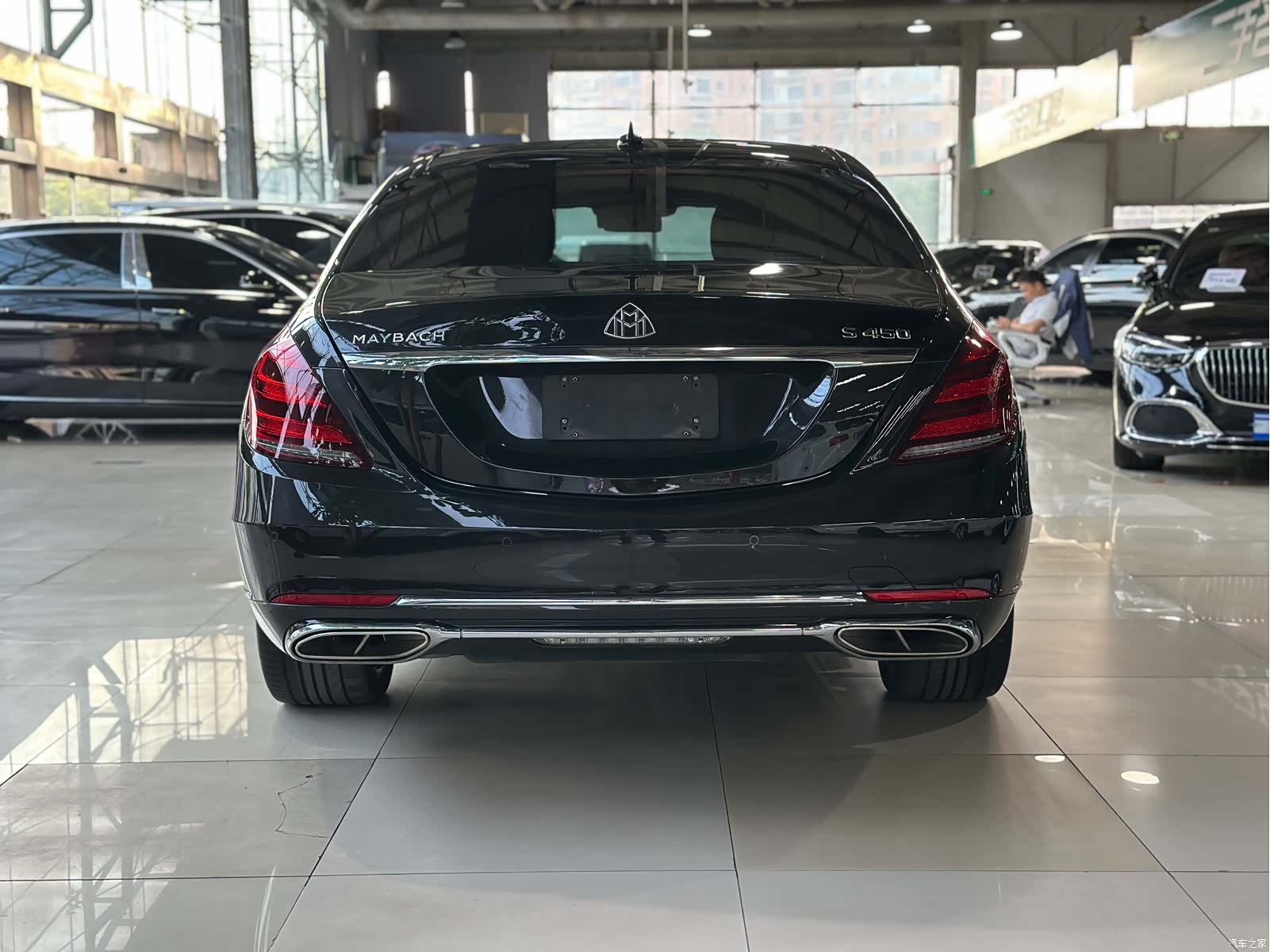 Maybach S-Class, 2020 3